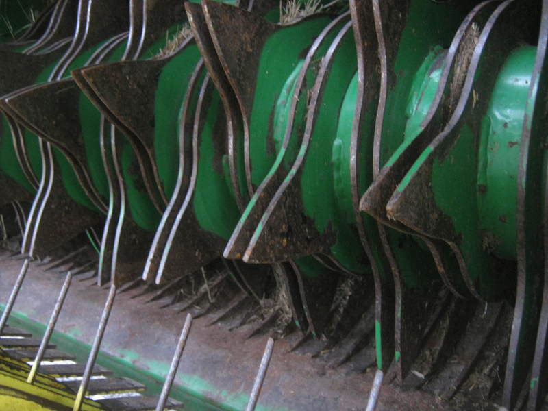 Hay Equipment  John Deere 582 SS Round Baler Photo